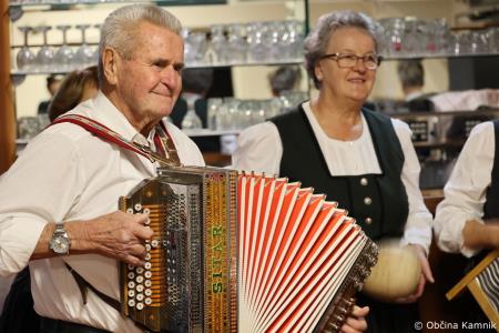 Slavnostna podelitev priznanj in cvetja diamantnim in zlatim parom  (6)